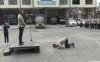 Tidak Pernah Bermasalah, Polisi Ini Sujud Syukur di Lapangan Terima Hadiah Umrah 