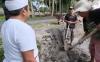 Dadong Mandang, Kuli Bangunan Perempuan Tangguh Bikin Dedi Mulyadi Teringat Sosok Ibu