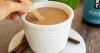 Lagi Tren Gaya Baru Minum Kopi dengan Campuran Kolagen, Ini Khasiatnya
