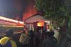 Breaking News! Gudang Cat di Kasihan Bantul Terbakar Hebat