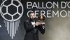 Foto-Foto Karim Benzema Angkat Trofi Ballon d'Or 2022 - Bagian 1