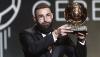 Foto-Foto Karim Benzema Angkat Trofi Ballon d'Or 2022 - Bagian 2