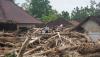 Dampak Banjir Bandang di Bali, Material Kayu Berserakan Penuhi Jalanan
