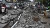 Duh, Puing Proyek Trotoar Berserakan Buat Jalan Margonda Depok Tambah Macet - Bagian 1