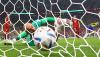 Foto-Foto Tendangan Salto Richarlison Robek Gawang Serbia - Bagian 5
