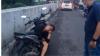 Viral Pemotor Tidur di Pinggir Jalan, Polisi Beri Peringatan