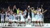 Suasana Ruang Ganti Argentina usai Juara: Messi Pesta di Atas Meja, Aguero Hina Pemain Prancis
