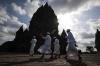 Indonesia Undang Umat Hindu Dunia untuk Ibadah di Candi Prambanan