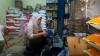 Minyak Goreng Bersubsidi Langka, Pedagang di Tegal Jual Minyak Curah Tanpa Merek