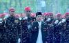 Momen Erick Thohir Pakai Jaket dan Berdiri di Barisan Banser saat Peringatan 1 Abad NU