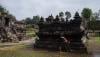 Pembersihan Candi Kedulan dari Lumut - Bagian 2