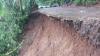 Digerus Longsor, Jalan Antardesa di Cugenang Cianjur Ambles