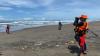 Pencarian Nelayan Hilang di Pantai Santolo Garut Terkendala Gelombang Tinggi