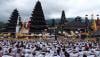 Upacara Ida Bhatara Turun Kabeh di Pura Besakih Bali - Bagian 2
