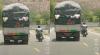 Viral Truk Pajang Jemuran Pakaian Dalam Bikin Pengendara Lain Salfok, Netizen: Penangkal Bajing Loncat