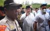 Momen Prabowo Peluk Erat Seorang Anak Kecil di Masjid Istiqlal - Bagian 2