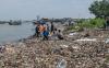 Penampakan Pantai Kotor Penuh Sampah di Pandeglang - Bagian 2
