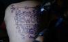 Lomba Membuat Tato Khas Dayak