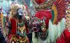 Warga Suku Osing Mengarak Barong di Desa Wisata Adat Kemiren Banyuwangi - Bagian 2