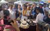 Buka Festival di Pantai Jerman, Mendag Zulhas Borong Dagangan UMKM 