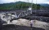 Warga Nekat Lewati Jembatan Gantung Putus Diterjang Banjir Lahar Hujan Gunung Semeru - Bagian 2