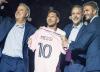 Foto-Foto Messi Pamer Jersey Inter Miami Nomor Punggung 10 - Bagian 1