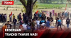 Serunya! Ratusan Warga di Rembang Ikut Tradisi Tawur Nasi, Dipercaya Bawa Berkah 