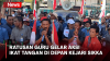Ratusan Guru Demo di Depan Kejari Sikka dengan Tangan Terikat, Ada Apa?