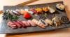 Sushi Termahal di Dunia Bertaburan Emas, Penasaran Rasanya?