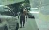 Viral Pria Ngamuk Bawa Parang di Jalan Raya Ubud Intimidasi Sopir Bus, Ternyata ODGJ  