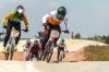 Aksi Atlet Balap Sepeda BMX Adu Cepat pada Popnas XVI di Palembang - Bagian 2