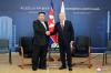 Momen Vladimir Putin Jabat Erat Tangan Kim Jong Un, Sinyal Korut Dukung Rusia - Bagian 2