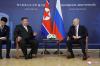 Momen Vladimir Putin Jabat Erat Tangan Kim Jong Un, Sinyal Korut Dukung Rusia - Bagian 4