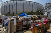 Warga Kampung Bayam Buka Tenda Bertahan di Samping Stadion JIS  - Bagian 1