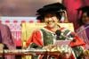 Senyum Megawati Soekarnoputri Terima Gelar Doktor Kehormatan UTAR Malaysia - Bagian 1