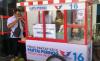 Hary Tanoe Bagikan Gerobak Perindo ke Pelaku UMKM di Gorontalo