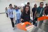 Ini Perbedaan Cara Penggunaan QR Code dan Tiket Fisik Whoosh 