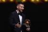 Terbaik Sepanjang Masa, Lionel Messi Angkat Trofi Ballon d'Or ke-8 - Bagian 2