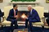 Foto Presiden Jokowi dan Joe Biden Diskusi Serius di Gedung Putih