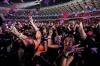 Foto-Foto Coldplay Tampil Memukau, Stadion GBK Dipenuhi Cahaya Ponsel - Bagian 7