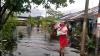 Banjir Rendam Ratusan Rumah di Singkawang, Warga Ngungsi ke Aula Kelurahan