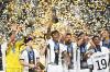 Selebrasi Timnas Jerman Angkat Trofi Piala Dunia U-17