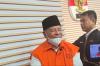 Tampang Gubernur Maluku Utara Tersenyum Kena OTT KPK - Bagian 3