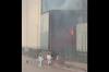 Sejumlah Pekerja Melompat dari Gedung Selamatkan Diri saat Ledakan Tungku Smelter di Morowali - Bagian 3
