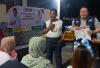 Caleg Perindo Anang Iskandar dan Michael Gelar Bazar Minyak Goreng di Surabaya