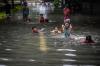 Hujan Deras Guyur Jakarta, Sejumlah Titik Ibu Kota Terendam Banjir - Bagian 2