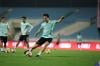 Pesan Thom Haye jelang Debut bersama Timnas Indonesia: Hati-Hati Vietnam Main Fisik!
