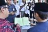 Wamen ATR/Waka BPN Serahkan Sertifikat Tanah Makam Sunan Bonang - Bagian 2