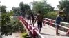 Viral Sejumlah Pemuda Rusak Penyangga Jembatan di Demak demi Truk Sound System Bisa Lewat