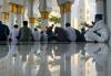Suasana Ribuan Umat Muslim Salat Id di Masjid Raya Sheikh Zayed Solo - Bagian 4